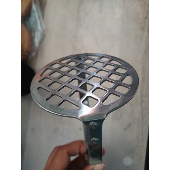 Cutco Vintage #14 Stainless Potato Masher Wood Handle Kitchen Tool - Picture 5 of 5